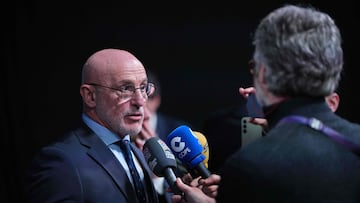 Spain's national football team head coach Luis de la Fuente talks to the press after attending the 2026/27 UEFA Nations League league phase draw ceremony as part of the European football governing body's 50th annual Ordinary Congress in Brussels on February 12, 2026. (Photo by Pau BARRENA / AFP)