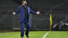 Miguel Herrera asegura que el árbitro se burló de los jugadores del América