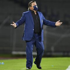 Miguel Herrera asegura que el árbitro se burló de los jugadores del América