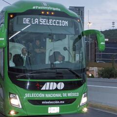 La Selección Mexicana y 'El Bronco' viajaron en el mismo avión