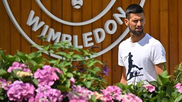 Serbia's Novak Djokovic takes part in a training session on the Aorangi practice courts on the eleventh day of the 2024 Wimbledon Championships at The All England Lawn Tennis and Croquet Club in Wimbledon, southwest London, on July 11, 2024. (Photo by ANDREJ ISAKOVIC / AFP) / RESTRICTED TO EDITORIAL USE
