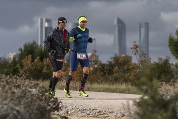 La esperada convocatoria de Du Cross Series en la capital cumpli¨® las expectativas, consiguiendo divertir y hacer disfrutar a los cerca de 300 duatletas congregados en el Parque Forestal Felipe VI.