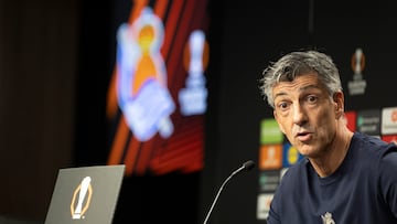 GRAFCAV1269. SAN SEBASTIÁN (ESPAÑA), 27/11/2024.- El entrenador de la Real Sociedad, Imanol Alguacil, ofrece este miércoles en San Sebastián una conferencia de prensa previa al partido del jueves contra el Ajax de la primera fase de la Liga Europa. EFE/Juan Herrero.