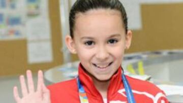 Alzain Tareq, de Bahrain, salta al agua en el Mundial con 10 años