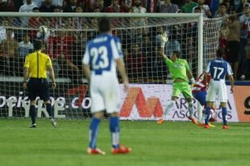 1-0. Montañés anotó el segundo tanto.