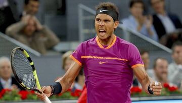 GRA529. MADRID, 12/05/2017.- El tenista español Rafael Nadal celebra su victoria en el partido de cuartos de final frente al belga David Goffin, por 7-6 (3) y 6-2, tras lo que se enfrentará con el serbio Novak Djokovic por un puesto en la final del Mutua Madrid Open que se celebra en la Caja Mágica, en Madrid. EFE/JuanJo Martín