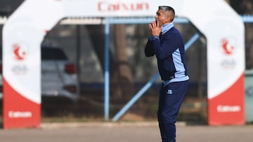 Otra salida de un DT en la B: cayó 5-0 y se tuvo que ir
