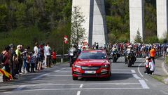 Los colombianos se libraron del caos y el drama de la accidentada etapa 4 de la Vuelta al País Vasco.
