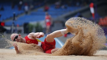 World Para Athletics Championships New Delhi 2025 - Jawaharlal Nehru Stadium, New Delhi, India - October 1, 2025 Spain's Ivan Jose Cano Blanco in action during the Men's Long Jump T13 Final REUTERS/Anushree Fadnavis