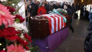 Funeral por la muerte del ex jugador del Granada CF, Luis Oruezabal "Chikito".