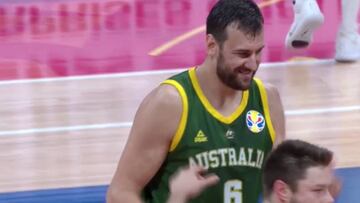 La importancia de saber perder: el feo gesto de Bogut a los 芍rbitros tras una falta a 8"