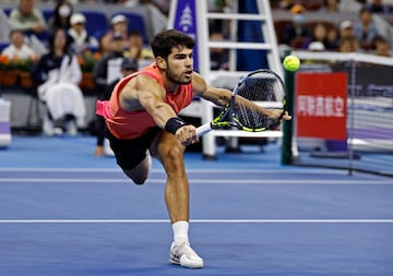 El tenista español ha ganado, con remontada incluida, al italiano Jannik Sinner por 7-6, 4-6 y 7-6.