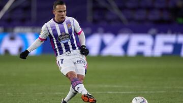 VALLADOLID, SPAIN - MARCH 20: Roque Mesa of Real Valladolid CF in action during the La Liga Santander match between Real Valladolid CF and Sevilla FC at Estadio Municipal Jose Zorrilla on March 20, 2021 in Valladolid, Spain. Sporting stadiums around Spain