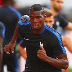 ‘Sky Italia’: el Madrid se reunió con el agente de Pogba el martes