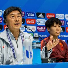 Jia Xiuquan: "El fútbol femenino español es muy característico"