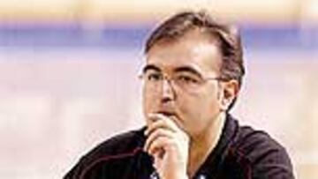 <b>BALANCE. </B>De los 18 partidos que ha dirigido a la Selección ganó 16 y la plata en el Europeo