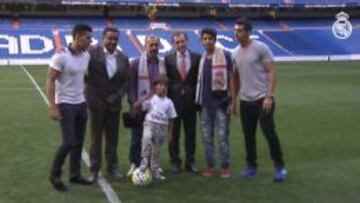 Osama y sus hijos cumplen su sueño de pisar el Bernabéu