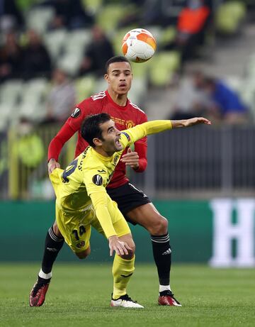 Manu Trigueros y Mason Greenwood.