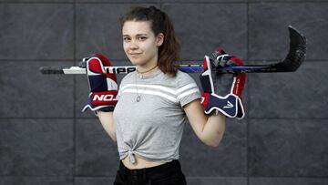 "Hay que salir de España para crecer en el hockey"