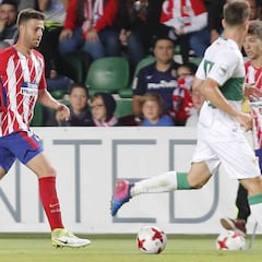Con Sergi y Toni Moya, Simeone hizo debutar a 18 canteranos