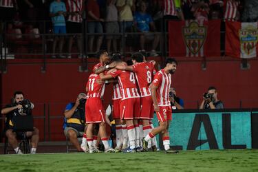 Aprobados y suspensos del Almería: remontada de raza