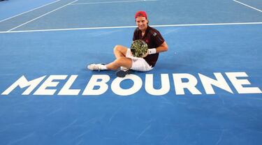 De Minaur hopes to keep riding the wave in Melbourne