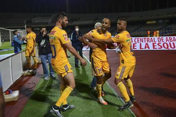 Cruz Azul y Tigres se olvidaron de la sana distancia en la 'Copa por México'