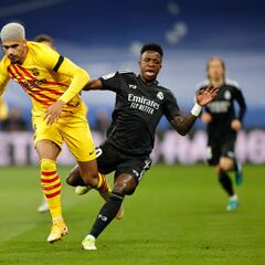 Una alineación planteada para resistir