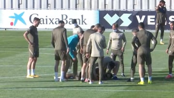 El momento en el que Dembélé se desmaya en el entrenamiento