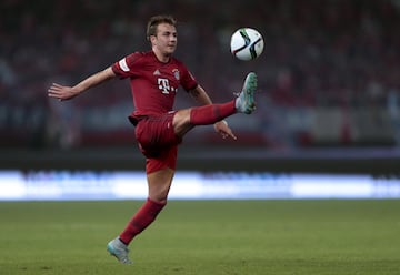 En 2013 Mario Gotze pasó a formar parte de las filas del Bayern de Múnich. Procedente del Borussia Dortmund, su fichaje por el Bayern se hizo oficial en abril de 2013, pocos días antes de la final de Champions que jugaron ambos equipos. Desde entonces y hasta 2016 perteneció al conjunto bávaro, con quien ganó 3 Bundesligas y 2 Copas de Alemania. En 2016, el Borussia Dortmund hizo oficial su vuelta.