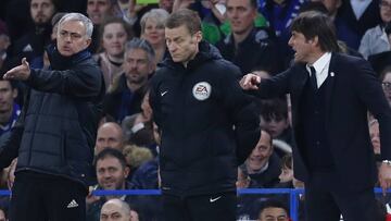 Mourinho y Conte discuten.