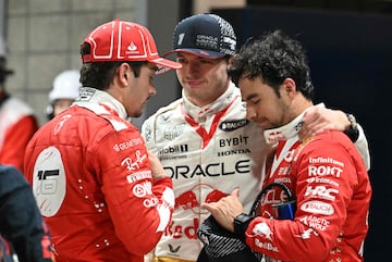 Charles Leclerc (Ferrari), Max Verstappen y Sergio Pérez (Red Bull). Las Vegas, Estados Unidos. F1 2023.