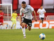 Futbol, Nublense vs Colo Colo
Vigesimosexta fecha, campeonato Nacional 2025.
El jugador de Colo Colo Lucas Cepeda es fotografiado durante el partido de primera division contra Nublense disputado en el estadio Nelson Oyarzun de Chillan, Chile.
01/11/2025
Eduardo Fortes/Photosport
Football, Nublense vs Colo Colo
26th date, 2025 National Championship.
Colo Colo player Lucas Cepeda is pictured during the first division match against Nublense held at the Nelson Oyarzun stadium in Chillan, Chile.
01/11/2025
Eduardo Fortes/Photosport