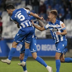 Bóveda le da al Depor un triunfo agónico ante el Salamanca