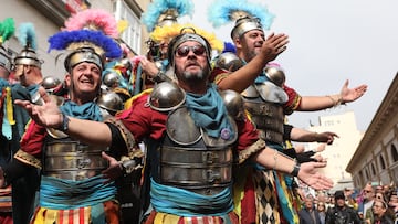 CADIZ ANDALUSIA, SPAIN - FEBRUARY 19: Detail of the return to normality of the Cadiz carnival after returning to its date after the Covid-19 pandemic, on February 19, 2023 in Cadiz (Andalusia, Spain). The city of Cadiz has taken to the streets to celebrate the carnival on its traditional date. A party that not only attracts the people of Cadiz, as hotel occupancy has been close to 100%. (Photo By Nacho Frade/Europa Press via Getty Images)