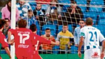 <b>BRIT ERRÓ. </b>Gorka Brit falló el segundo penalti a favor de su equipo en Huelva ante Riesgo.