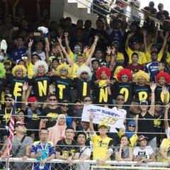 Italia pide sanción a Márquez y teme un 'biscotto' en Cheste