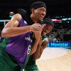 El Unicaja arrolla al Girona y mantiene el pulso con el Real Madrid