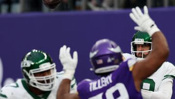 American Football - NFL - Minnesota Vikings v New York Jets - Tottenham Hotspur Stadium, London, Britain - October 6, 2024 New York Jets' Aaron Rodgers in action Action Images via Reuters/Paul Childs