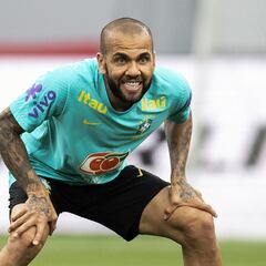 Tres lesionados en el aeropuerto tras la llegada de Dani Alves a México