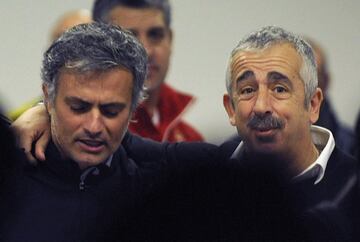 Fue el primer gran conflicto del entrenador portugués en LaLiga. Mourinho insinuó que Manolo Preciado le había regalado el partido al Barcelona por las rotaciones que había hecho el técnico cántabro. Preciado le contestó tildándole de canalla si dicha insinuación la había dicho en serio. La tensión entre ambos creció tras un partido en El Molinón, en el que personas del entorno de Mourinho provocaron a Preciado y este se revolvió. Con el paso de los años, ambos entrenadores hablaron y acabaron teniendo una buena relación. No obstante, el portugués ha seguido haciendo ‘amigos’ en otros banquillos rivales.