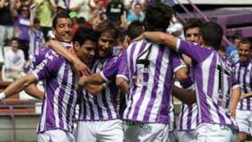 <b>OTRA CAMPAÑA EN PRIMERA. </b>Los blanquivioletas vuelven este año a la máxima categoría y podrían adelantar al Racing.