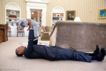 ? Official White House Photo by Pete Souza
https://www.flickr.com/photos/whitehouse/