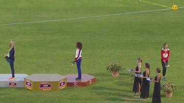 Atleta se indigna por error en himno y abandona ceremonia