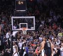 ¡Mamma mía! ¡Gorrazo ganador de Ginóbili a Harden a falta de 0,6"!