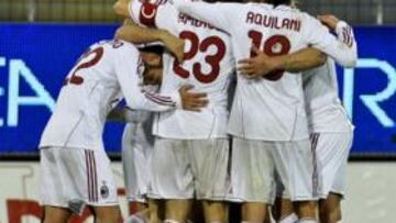 Ibrahimovic le da el liderato al Milán y presiona a la Juve