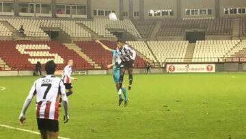 De Blasis y Charles destrozan al Logro?谷s a domicilio