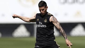 Di Marzio: "Napoli debe sacar dinero para no perder a James"