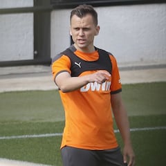 Cheryshev también se suma a la concentración en Oliva