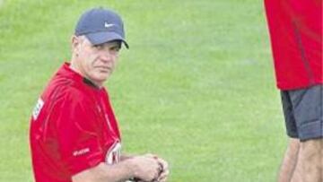 <b>EN SERIO. </b>El Atlético de Aguirre empieza hoy a trabajar en serio.